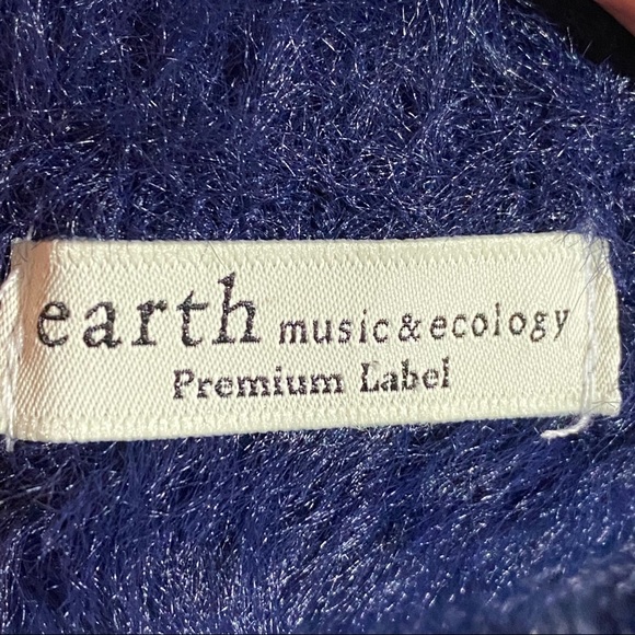 EARTH MUSIC & ECOLOGY Sweater Cozy Fuzzy Navy Sz M - Picture 3 of 6